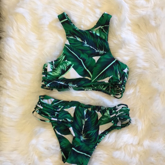 Green Floral Bikini - Picture 7 of 8